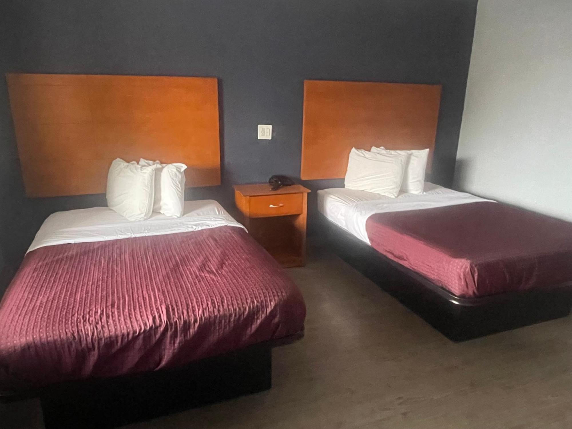 Americas Best Value Inn-סוואנה מראה חיצוני תמונה